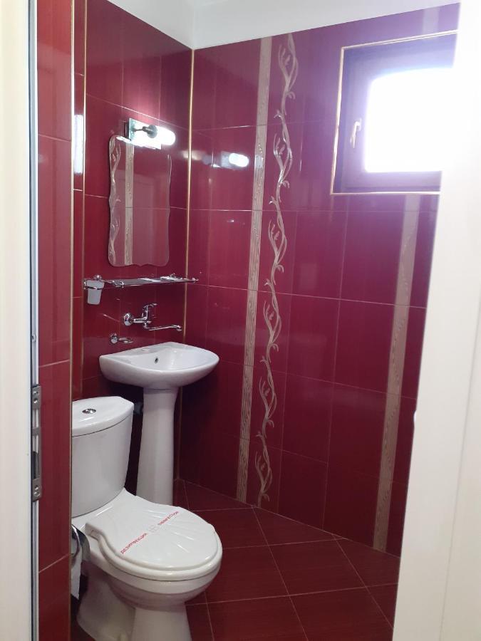 ברקוביצה Gelov Hotel מראה חיצוני תמונה