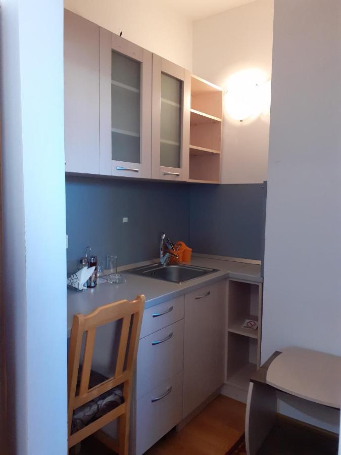 ברקוביצה Gelov Hotel מראה חיצוני תמונה