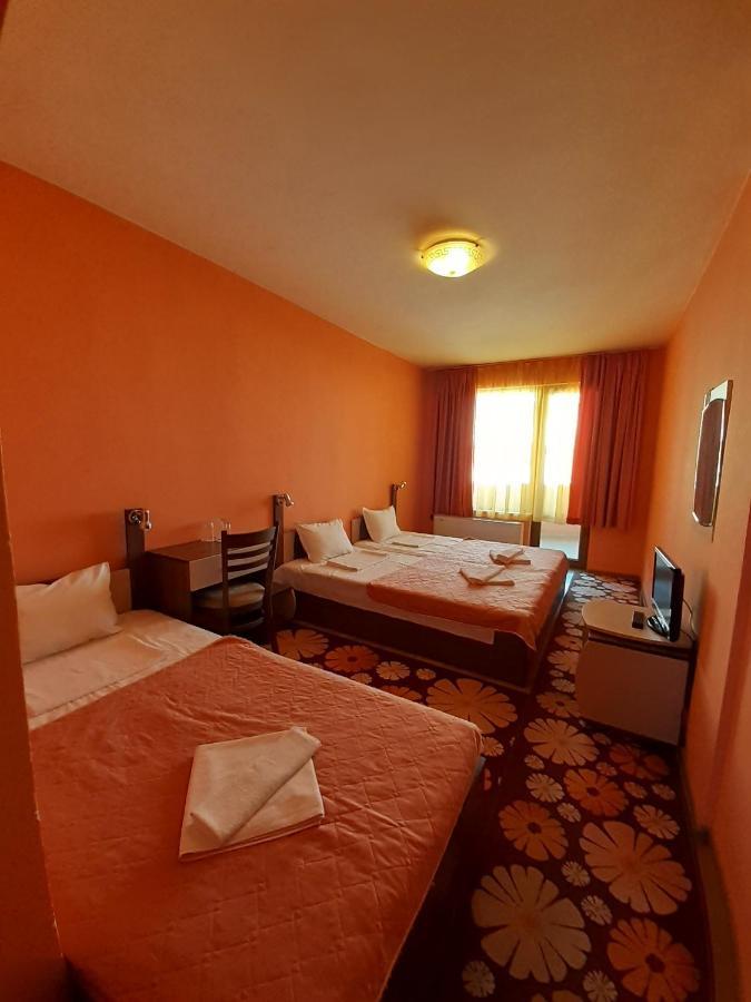 ברקוביצה Gelov Hotel מראה חיצוני תמונה