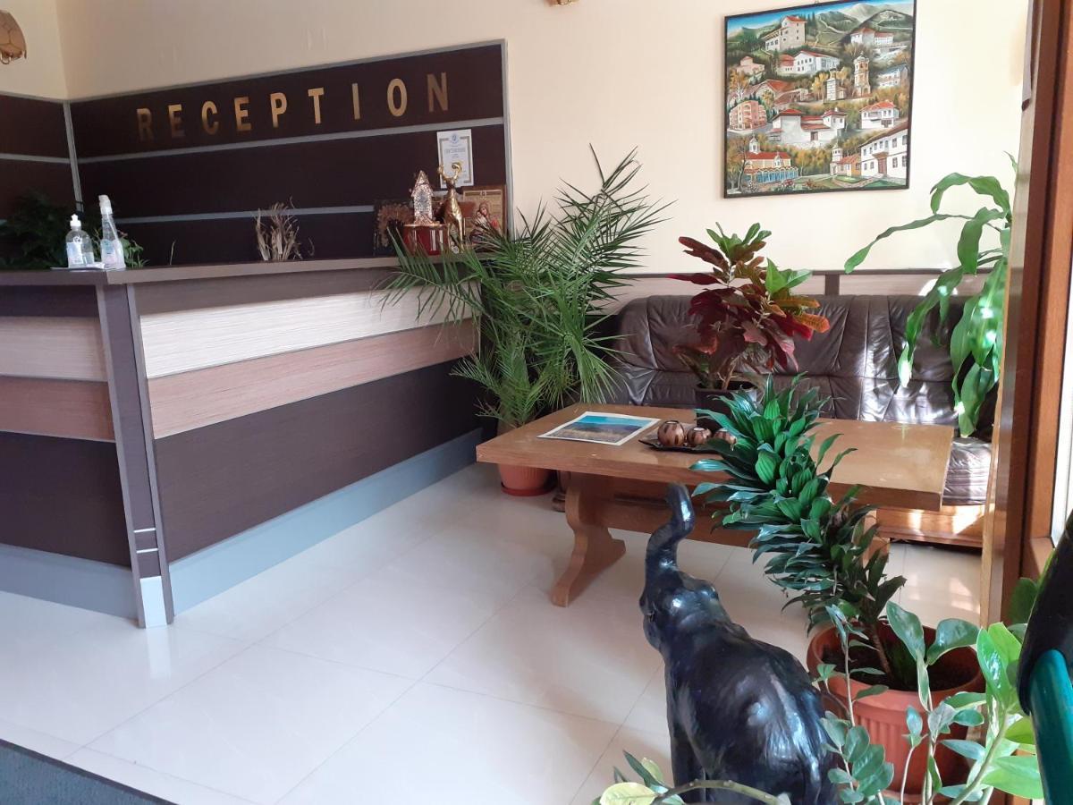 ברקוביצה Gelov Hotel מראה חיצוני תמונה