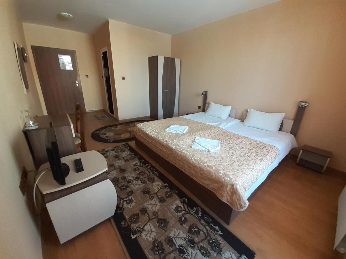 ברקוביצה Gelov Hotel מראה חיצוני תמונה