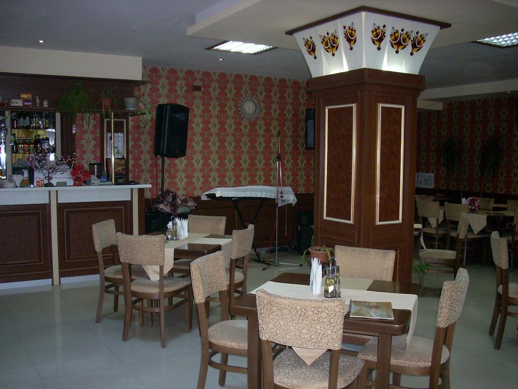 ברקוביצה Gelov Hotel מראה חיצוני תמונה