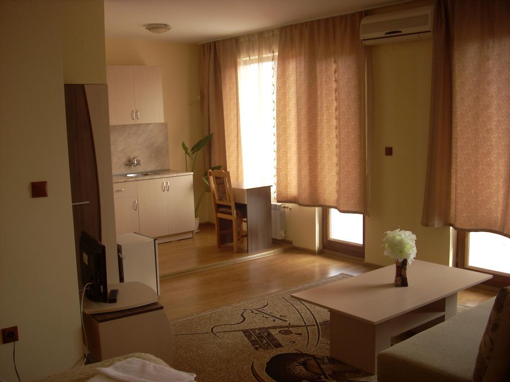 ברקוביצה Gelov Hotel מראה חיצוני תמונה