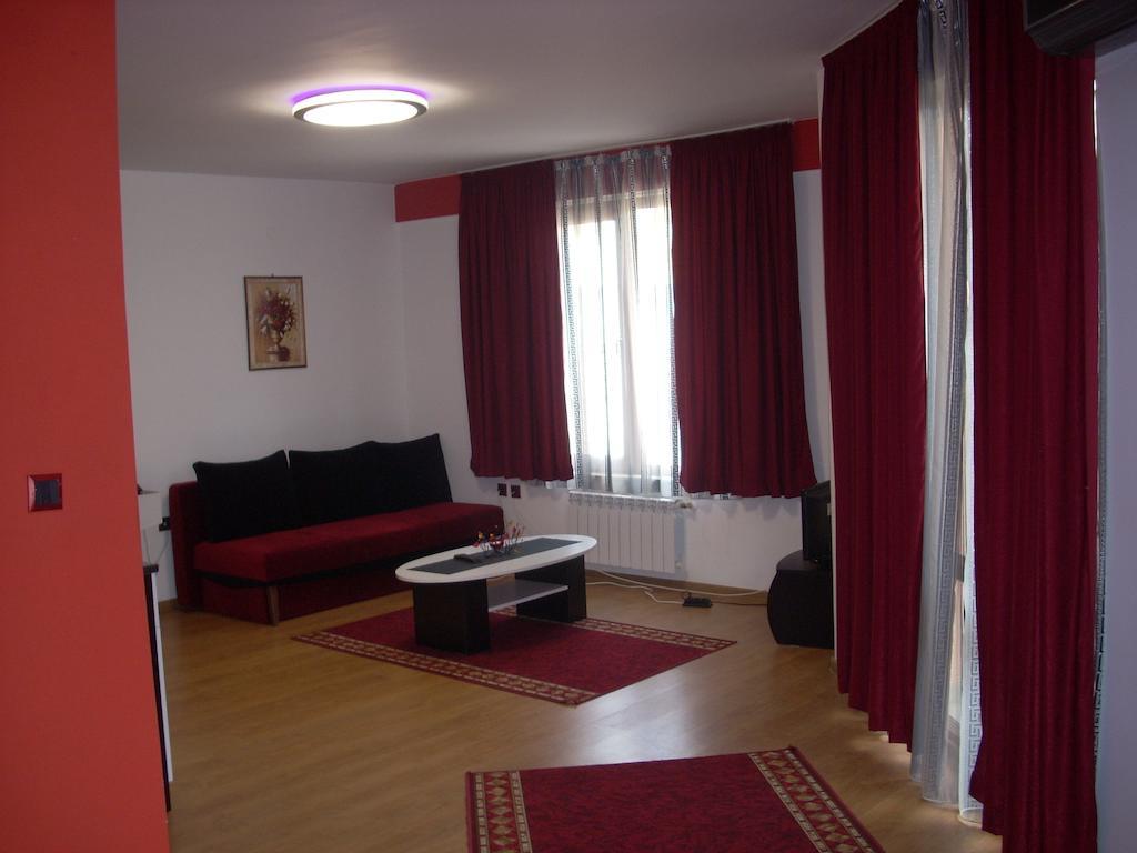 ברקוביצה Gelov Hotel מראה חיצוני תמונה