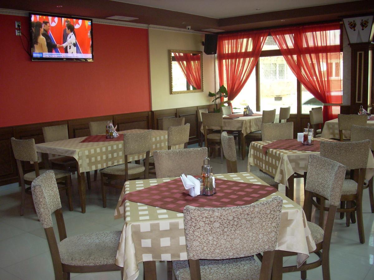 ברקוביצה Gelov Hotel מראה חיצוני תמונה